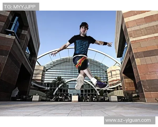 街头足球明星高清瞬间捕捉展现运动魅力与生活风采